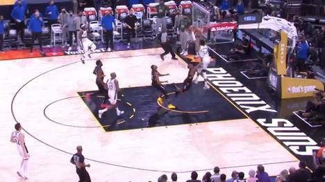 Vorhang auf für Giannis Antetokounmpo! Der Greek Freak lässt es in Spiel 5 der Finals gegen Phoenix mit einem unfassbaren Dunk krachen. Jetzt fehlt seinen Milwaukee Bucks nur noch ein Sieg zum NBA-Titel.