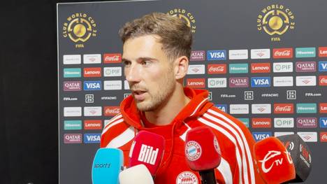 Die Hitze in den USA macht den Spielern auf dem Platz ganz schön zu schaffen. Bayern-Star Leon Goretzka versucht trotzdem die Zähne zusammen zubeißen. 
