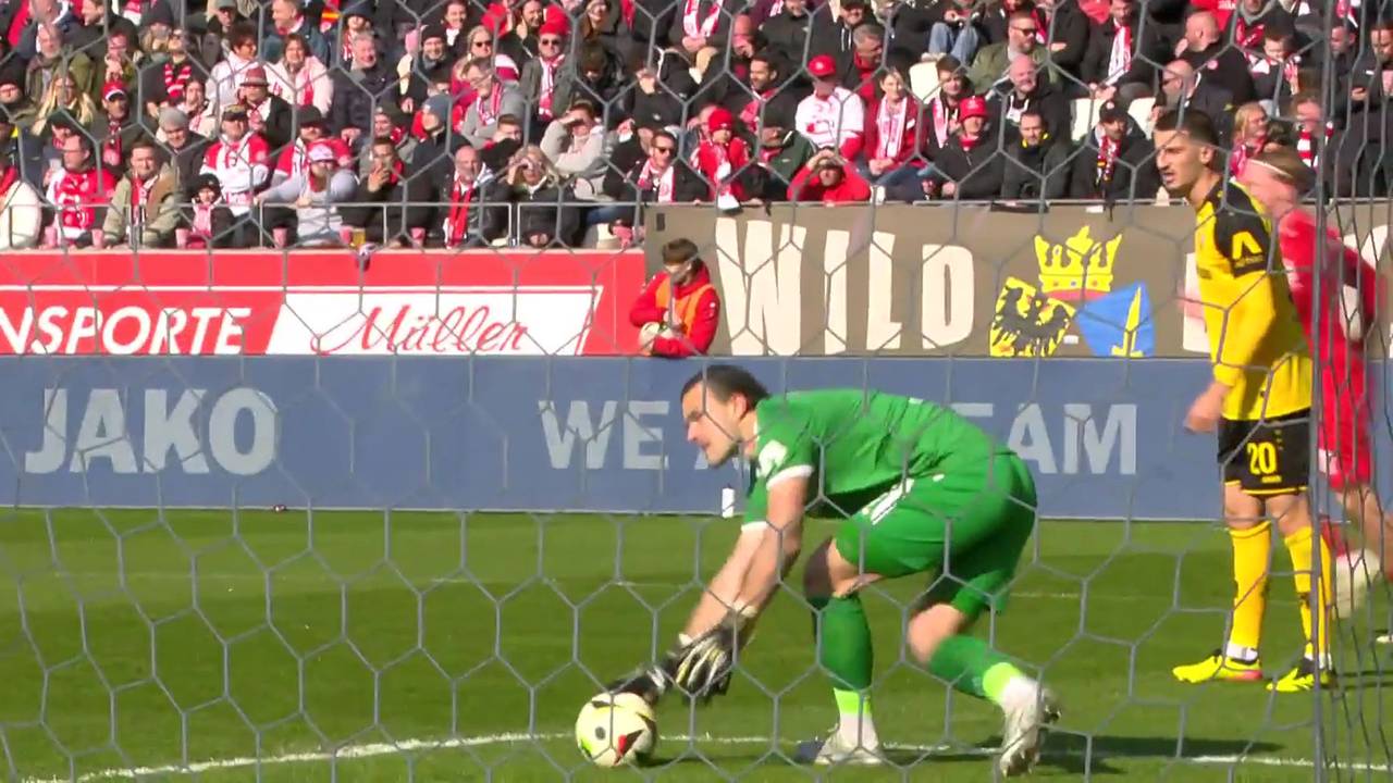 Seltene Torwart-Panne! Hätten Sie die Regel gekannt?