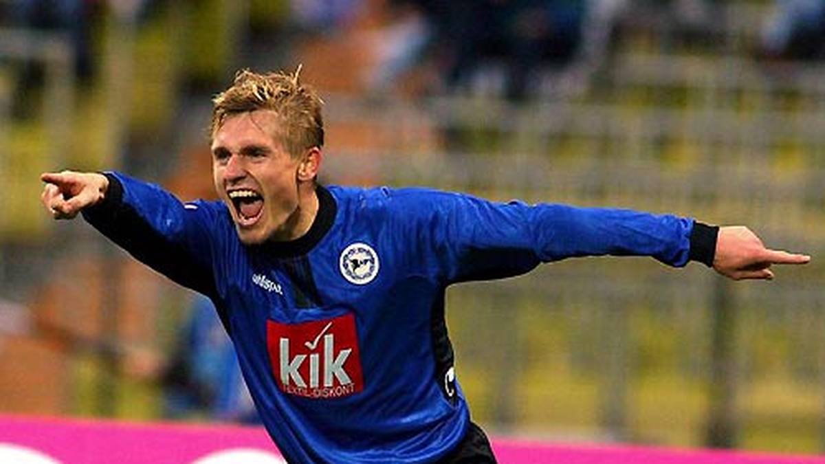Er wusste schon damals, wo das Tor steht: Artur Wichniarek alias "König Artur" holt sich sowohl 2002 (20 Tore)...
