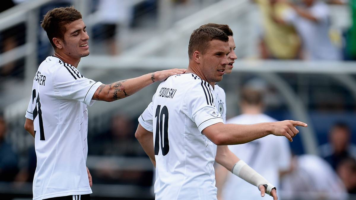 PLATZ 7 - SCHNELLSTART: Im Mai 2013 schreibt "Poldi" Geschichte. Beim 4:2 gegen Ecuador erzielt er zwei Tore. Sein 1:0 nach nur neun Sekunden ist bis heute das Schnellste in der Geschichte der deutschen Nationalmannschaft