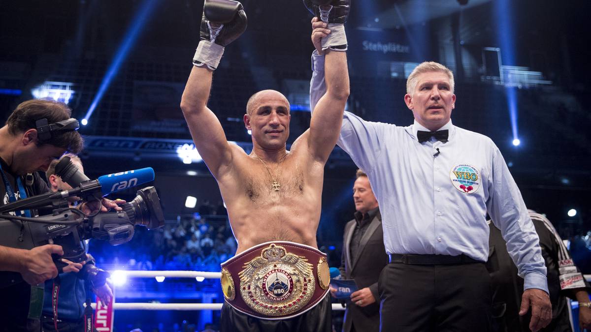 Arthur Abraham vertritt die aktiven deutschen Boxer. Der gebürtige Armenier tritt im Supermittelgewicht an