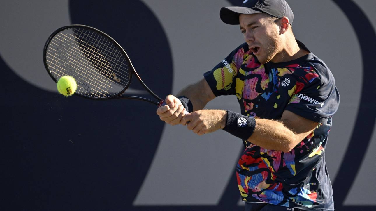 Dreisatzkrimi! Koepfer im Achtelfinale