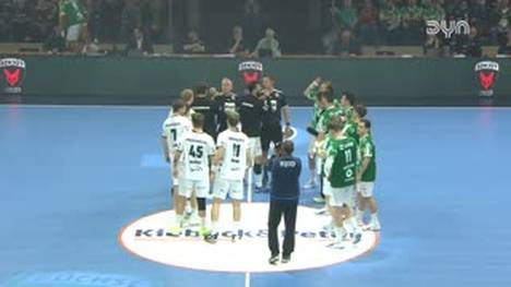 Die Highlights der Partie Füchse Berlin - THW Kiel aus der Handball-Bundesliga im Video.