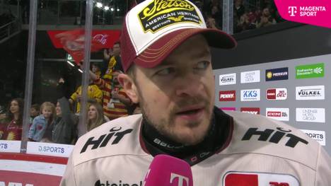 Nach der peinlichen 1:7-Klatsche im Derby bei der Düsseldorfer EG stellt sich Haie-Kapitän Moritz Müller zum Interview - und scheut nicht vor klaren Worten zurück!