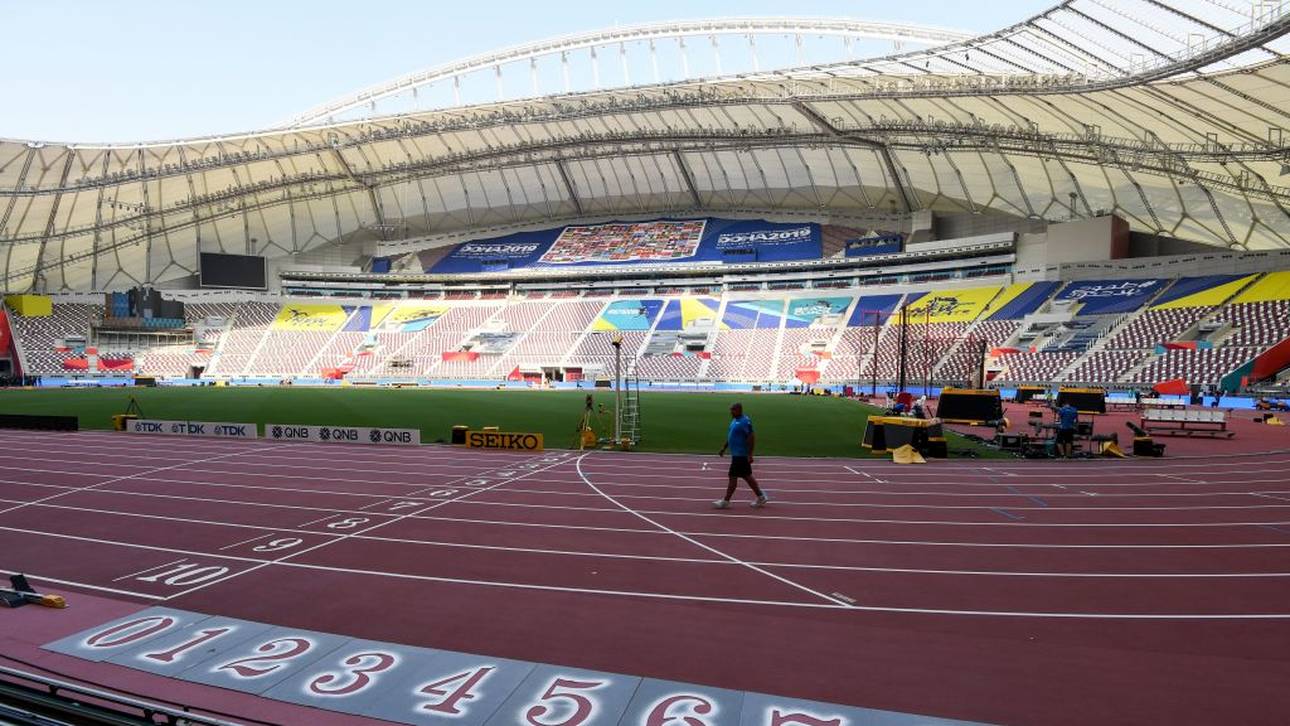 Kaum Fans: WM-Macher wehren sich