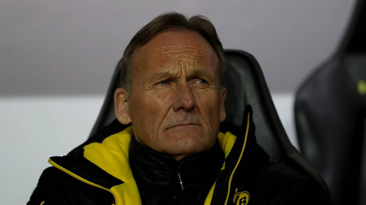 BVB-Boss Hans Joachim Watzke könnte glücklicher dreinschauen. Das Match geht in die Verlängerung