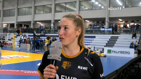 Dem SC Potsdam gelingt zum Saisonauftakt der Frauen Volleyball Bundesliga ein Sieg gegen Schwerin. Damit feiert Potsdam eine gelungene Revanche für das Pokalfinale.