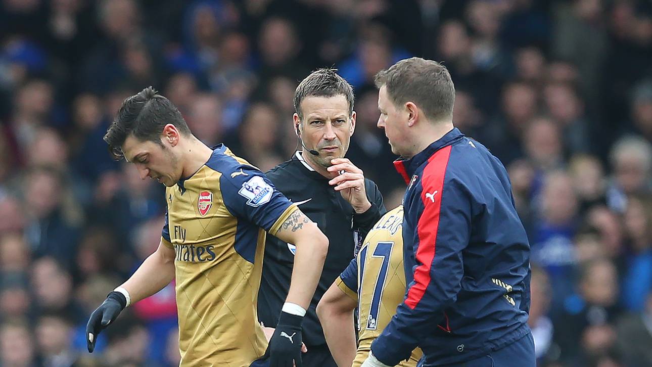 Özil reist angeschlagen zum DFB-Team