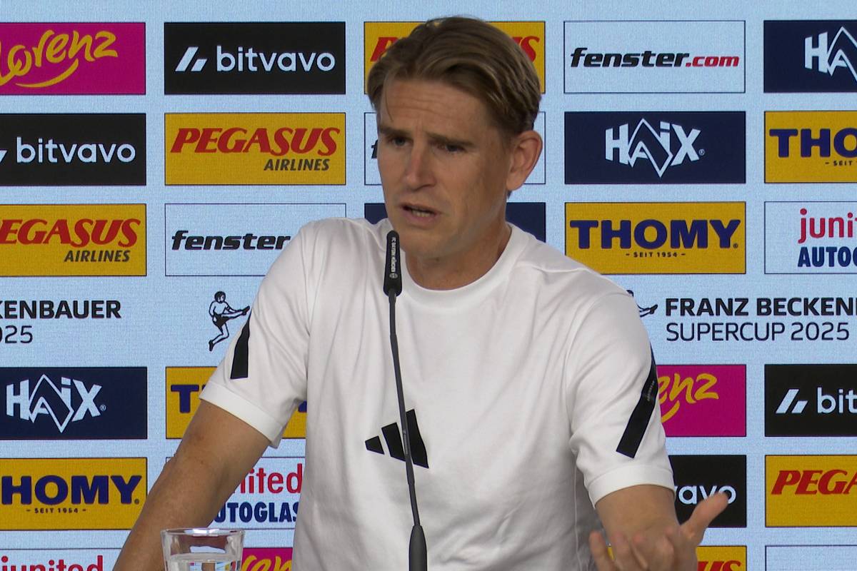 Schon den gesamten Sommer über liebäugelt der FC Bayern mit einem Transfer von Nick Woltemade. Nun äußert sich Christoph Freund zu den neuesten Entwicklungen.