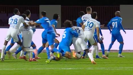 Tabellenführer Al-Hilal gerät in der ersten Halbzeit gegen Neom SC in Rückstand und dreht das Spiel durch eine Leistungssteigerung in Durchgang zwei