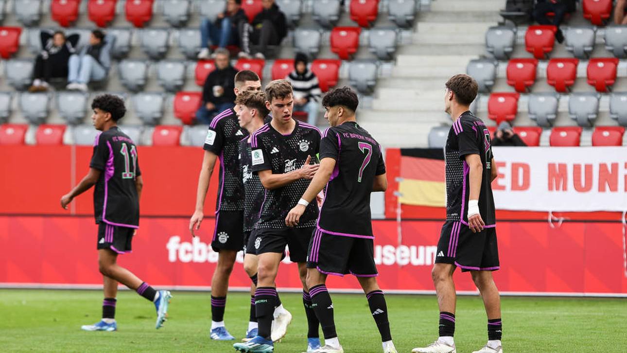 Sieg bei United: Bayern in Playoffs!