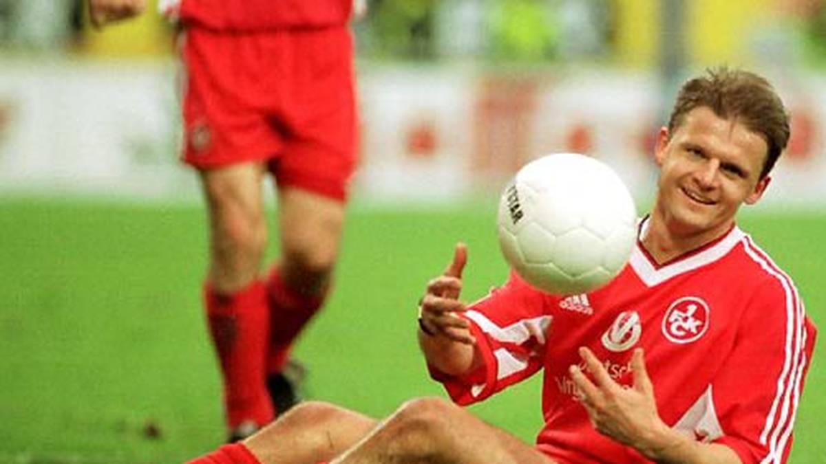 1998 wird er mit Kaiserslautern Meister. Drei Jahre vorher ging Jürgen Rische noch für den VfB Leipzig auf Torejagd (17 Tore)