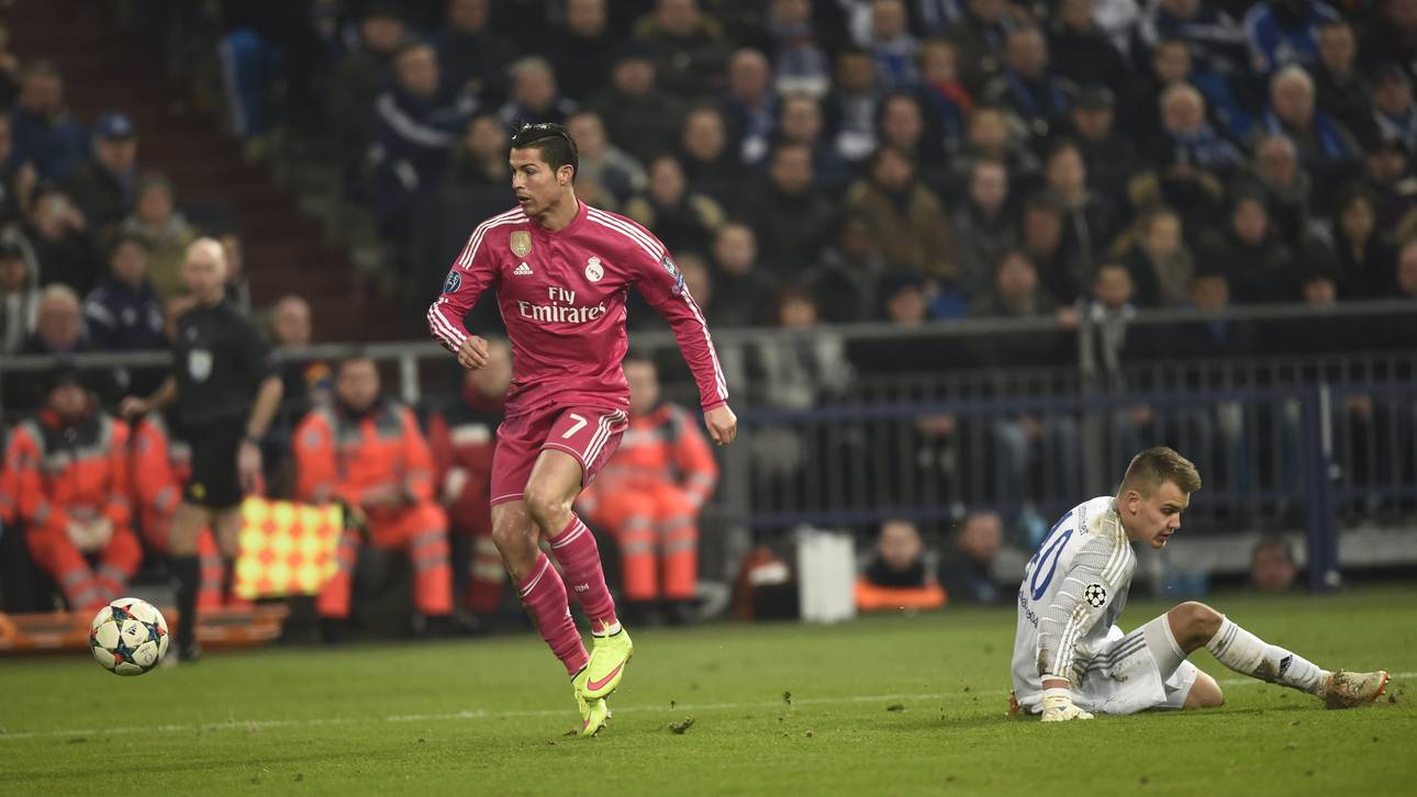 FBL-EUR-C1-SCHALKE-REALMADRID
