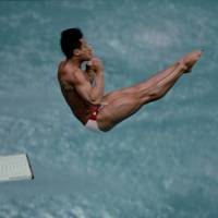 Heute vor 35 Jahren missglückte US-Ikone Greg Louganis ein Sprung bei Olympia in Seoul spektakulär und blutig. Wie sich Jahre später herausstellte, war die Geschichte dahinter noch viel dramatischer.