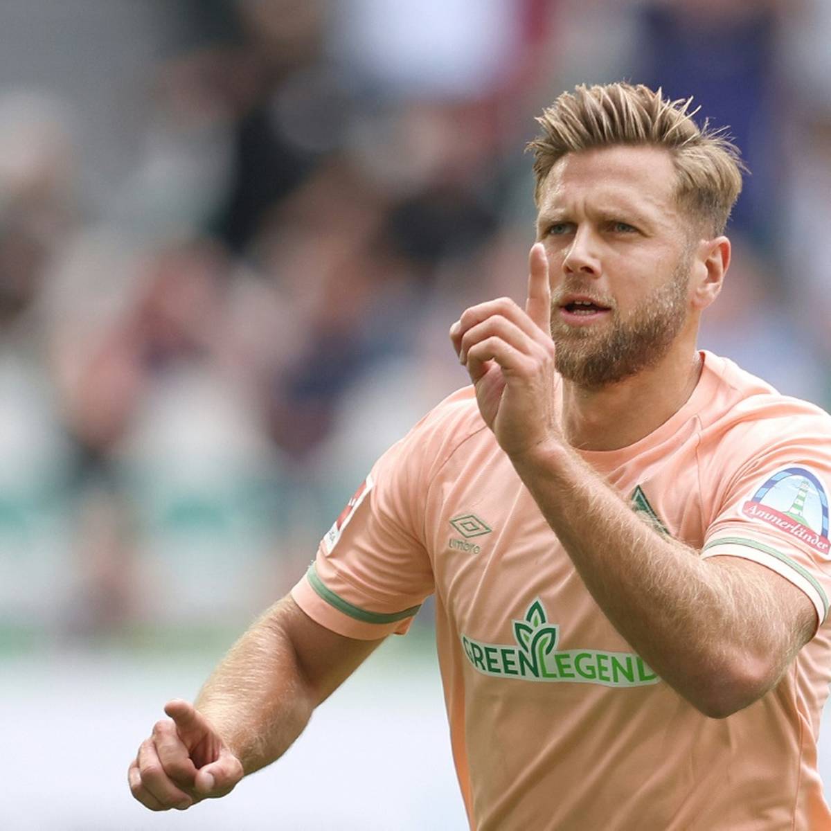 Hinter dem Einsatz von Niclas Füllkrug (29) von Werder Bremen am kommenden Wochenende im Heimspiel gegen den VfB Stuttgart steht ein Fragezeichen.