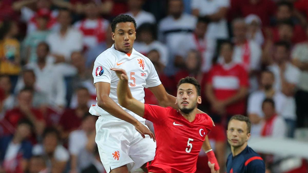 Optisch ist Oranje gegen Hakan Calhanoglu und Co. überlegen, aber die Effektivität spricht für die Türken