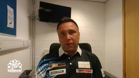 Gerwyn Price ist für sein sportliches Auftreten und der Vergangenheit als Rugbyspieler bekannt. Was er beim Bankdrücken noch stemmen kann, verrät er in der neusten Madhouse-Folge.