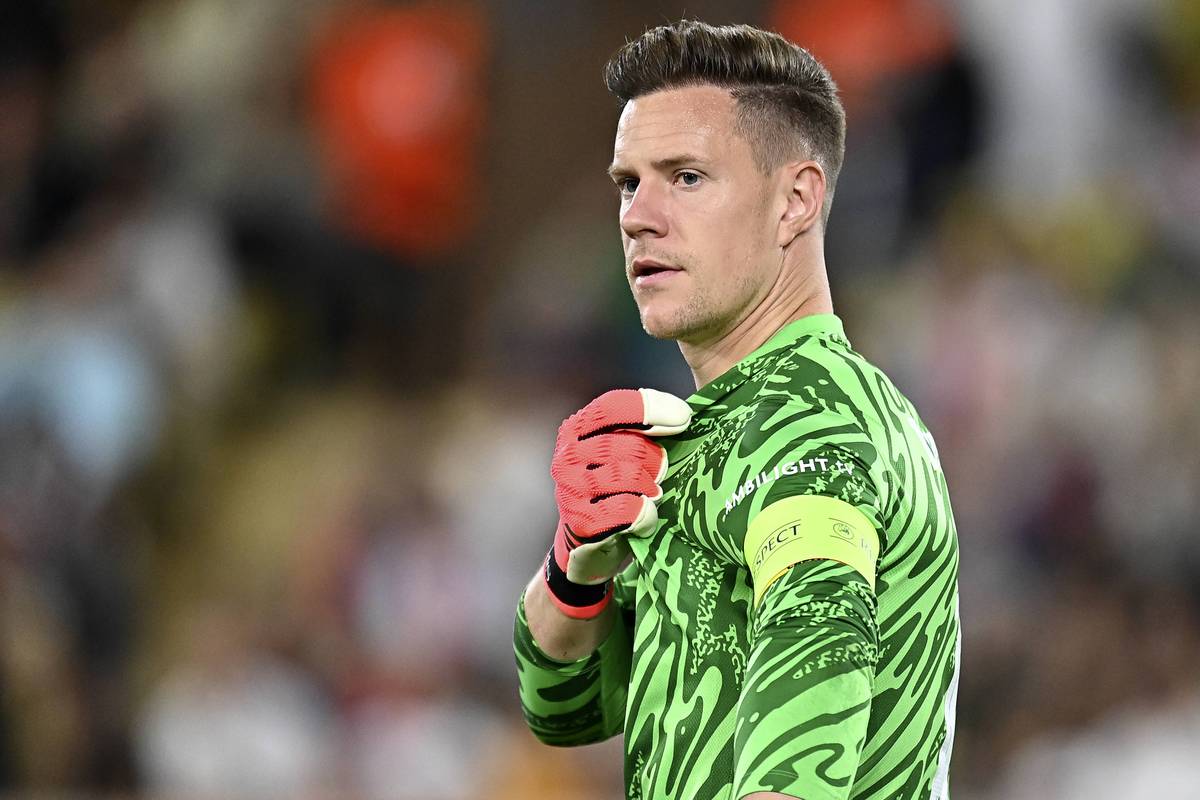 Die Situation von Marc-André ter Stegen beim FC Barcelona gestaltet sich schwierig. Jetzt könnte sich eine neue Türe öffnen.
