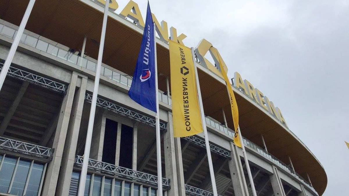  Der Tag des Fussballs in der Commerzbank Arena in Frankfurt.