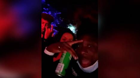 Alphonso Davies und Kingsley Coman genießen ihre fußballfreie Zeit. Zusammen mit ihren Freundinnen machen sie Urlaub in Paris, inklusive Sightseeing und Party.