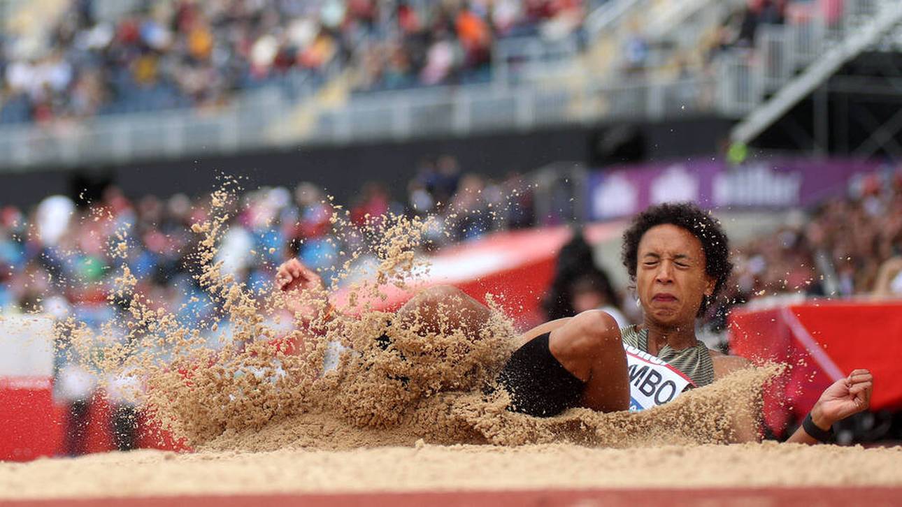 Machtdemonstration einer Gold-Heldin