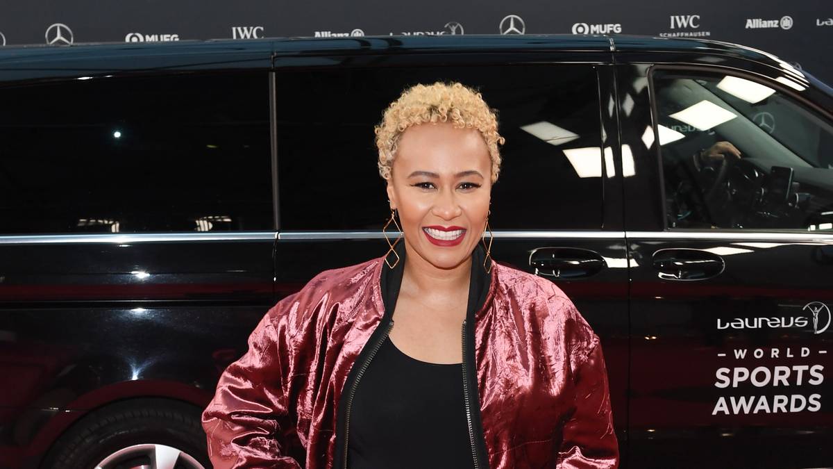 Die britische Sängerin Emeli Sande ließ sich den Gang über den roten Teppich in Monaco vor ihrem Auftritt nicht entgehen. Bekannt wurde der Pop-Star duch ihren Hit "Next to me", den sie später auch live auf der Bühne performte 