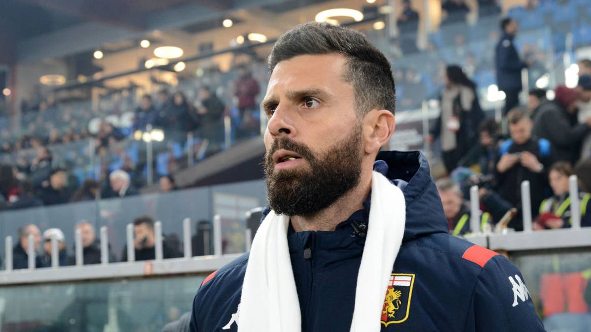 FC GENUA: Auch vor der Serie A machte das Trainer-Karussell keinen Halt. Der FC Genua entließ seinen Trainer Thiago Motta nach nur zwei Monaten wieder