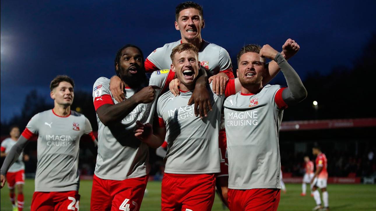 Swindon Towns irre Achterbahnfahrt