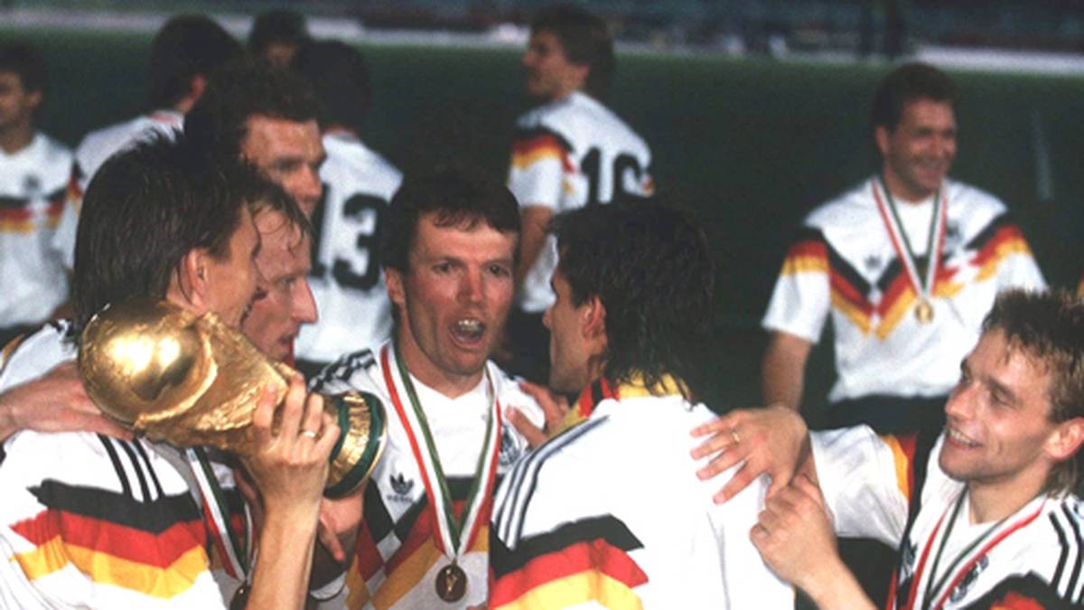 Deutschland zieht ins Viertelfinale ein und wird nach dem 1:0-Sieg über Argentinien zum bisher letzten Mal Weltmeister