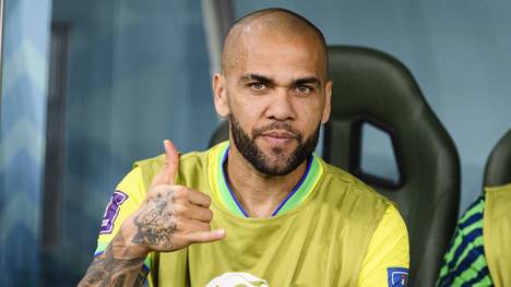 Dani Alves wurde in Polizeigewahrsam genommen