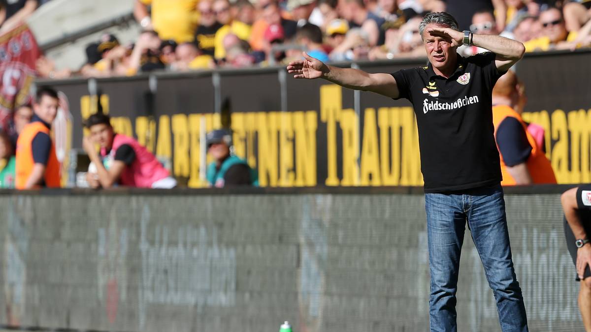 UWE NEUHAUS (Dynamo Dresden): "Am 1. FC Köln und dem Hamburger SV führt in der kommenden Saison kein Weg vorbei, wenn es um die Aufstiegsplätze in der 2. Bundesliga geht"