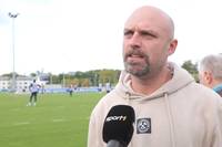 Schalke 04 hat mit Kees van Wonderen einen neuen Cheftrainer. SPORT1 sprach mit einigen Schalke-Fans am Trainingsgelände - für die Fans der Knappen ist der neue Trainer noch ein unbekannter Name.