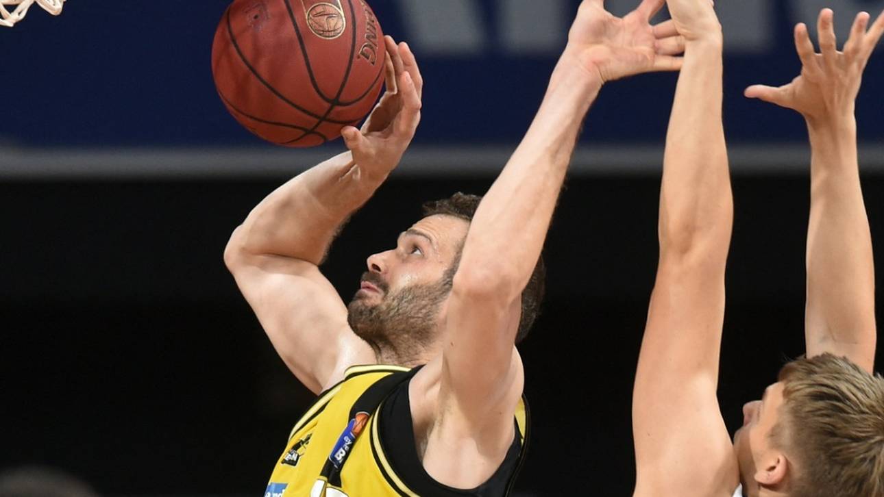 Wohlfarth-Bottermann bleibt Riese