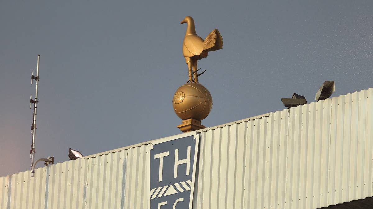  Der Hahn war jahrzehntelang das Symbol des altehrwürdigen Stadions an der White Hart Lane. Nun ziert die Figur auch das neue Tottenham Hotspur Stadium