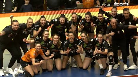 Die Ladies in Black Aachen siegen gegen Schwarz-Weiß Erfurt glatt in drei Sätzen. Nach einem ausgeglichenen ersten Durchgang verlieren die Gäste komplett den Faden.