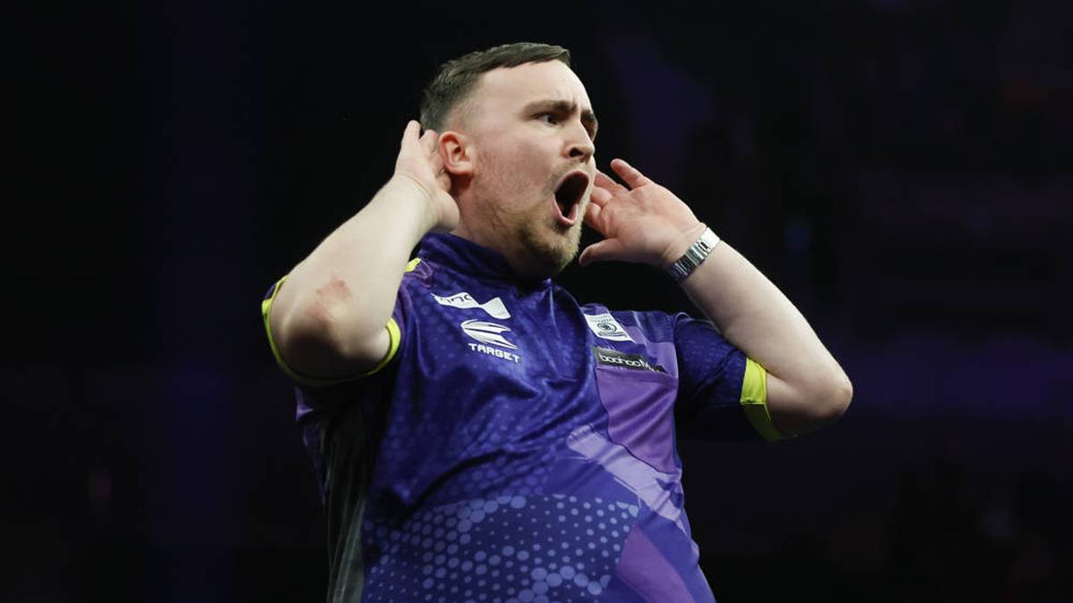 RECORD DATE NOT STATED 25th April 2024, M&amp;S Bank Arena, Liverpool, England; 2024 PDC Premier League Darts Liverpool Night 13; Luke Littler wins his semi-final match against Nathan Aspinall 6-5 PUBLICATIONxNOTxINxUK ActionPlus12634799 RogerxEvans