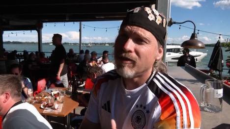 Für das zweite Gruppenspiel sind zahlreiche deutsche Fußball-Fans in Toronto. Dabei sind die Bierpreise wieder ein omnipräsentes Thema.