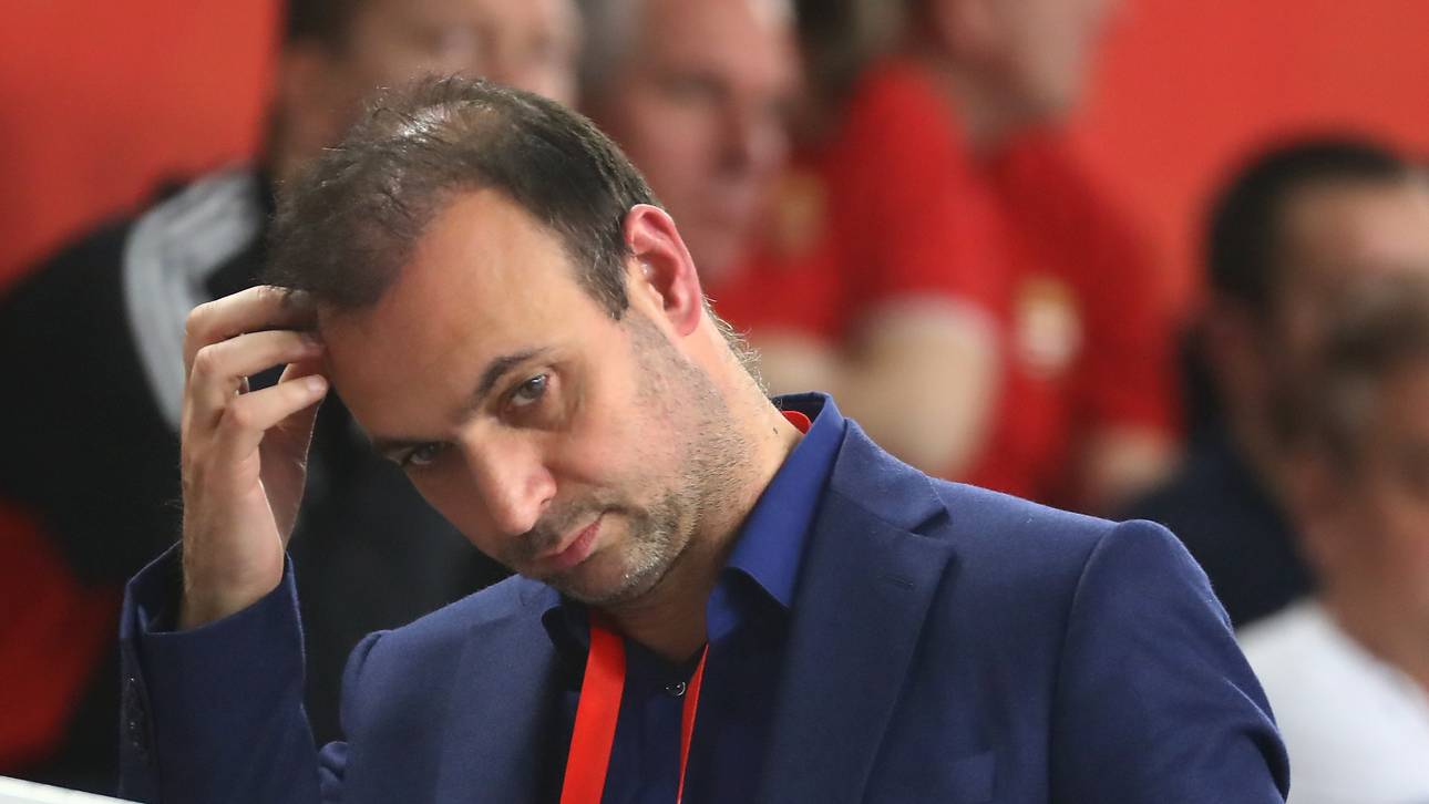 Eklat: Maulwurf ärgert Hanning