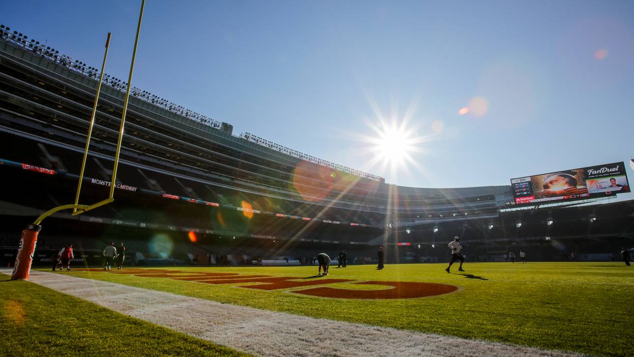 Footballer spielt trotz Mord-Anklage