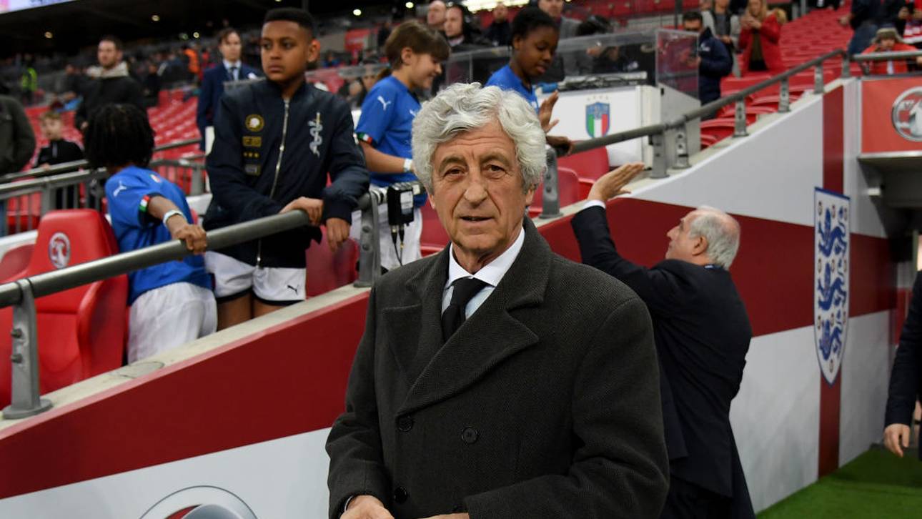 Mit 76: Rivera macht Trainerschein