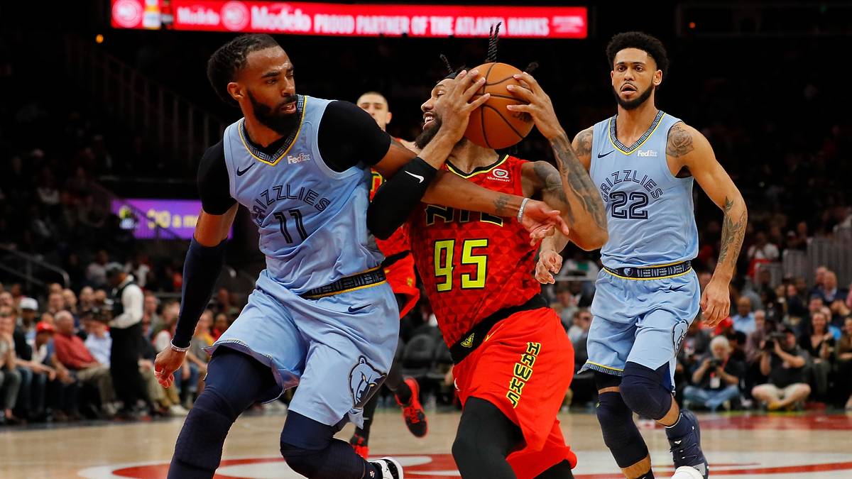 Anschließend verdient er für zwei weitere Jahre jeweils 34,5 Millionen Dollar. Durch den Trade gilt zudem als beinahe sicher, dass Ricky Rubio in Zukunft anderswo sein Glück suchen wird