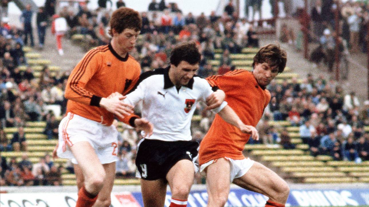 Johann Krankl (M.) bei der WM 1978 im Spiel gegen die Neiderlande