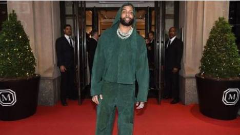 Am ersten Montag im Mai fand ganz traditionell die Met-Gala im New Yorker Metropolitan Museum statt. Bei der feierlichen Eröffnung einer neuen Mode-Ausstellung versuchten die Stars sich gegenseitig mit ihren Outfits zu übertreffen.