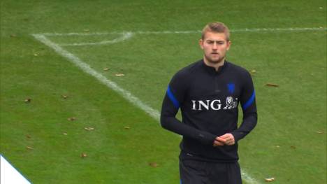 Der Poker um Innenverteidiger Mathijs de Ligt spitzt sich zu. Der FC Bayern München soll Juventus Turin zeitnah ein erstes Angebot unterbreiten. 