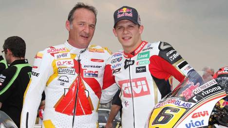 Stefan Bradl mit Vater Helmut im Jahr 2012