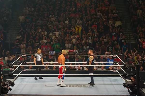 Monster-Stimmung! Deutsche WWE-Fans lassen die Halle kochen