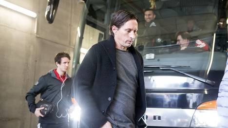 Roger Schmidt darf nach drei Spielen Liga-Sperre wieder bei Bayer Leverkusen an der Seitenlinie stehen