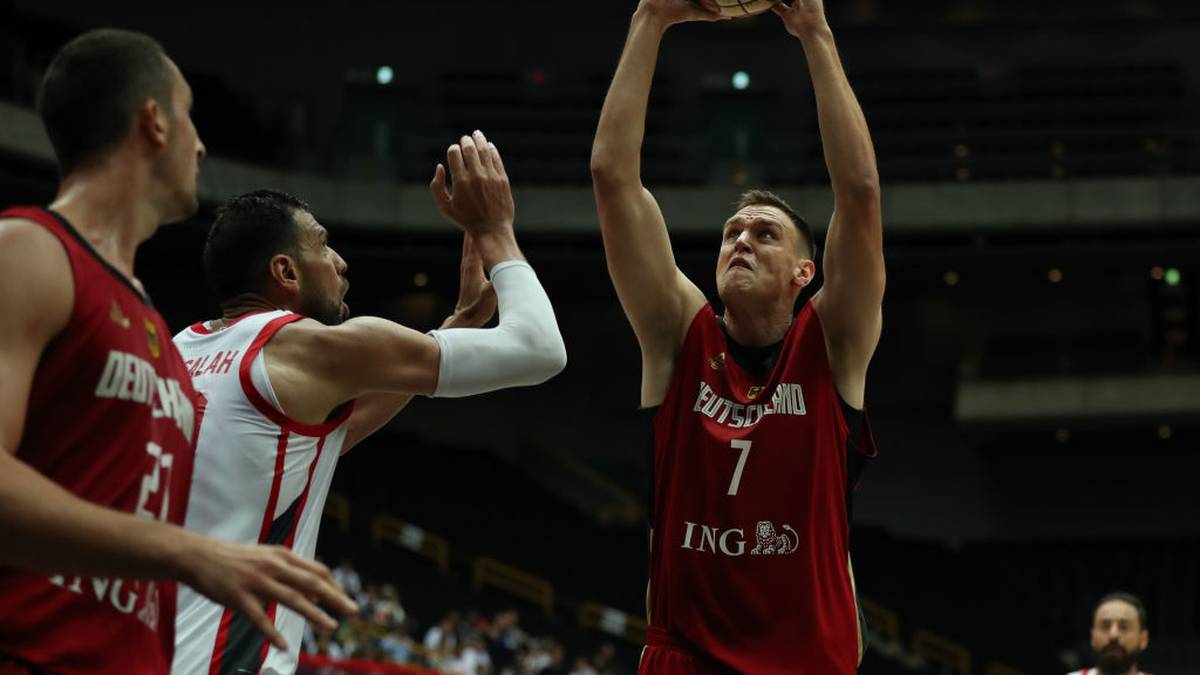 Ähnlich wie Barthel würde Voigtmann auch bei vielen anderen Nationalteams Starter sein. Der künftige ZSKA-Spieler beeindruckt vor allem durch seine Beweglichkeit, Spielintelligenz und sein weiches Händchen. Punkt für Team 2019, Stand: 6:5