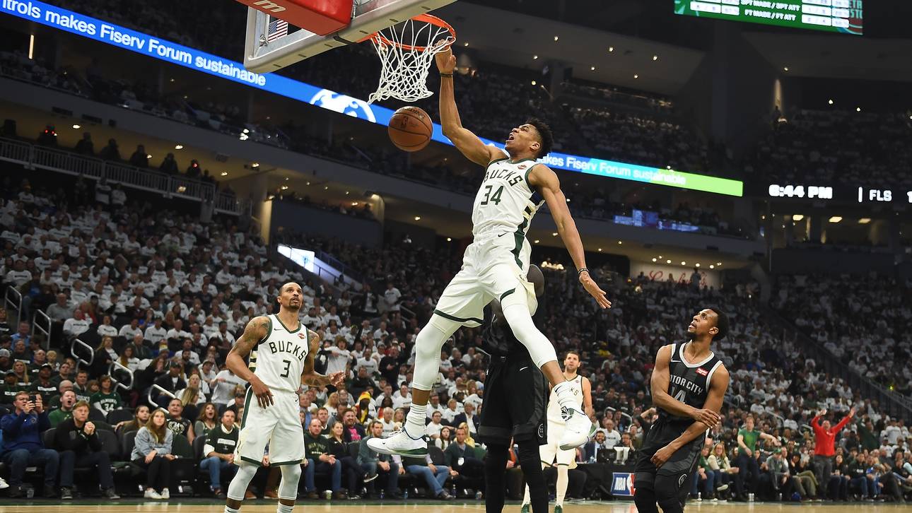 „Greek Freak“ glänzt mit Dunk-Show